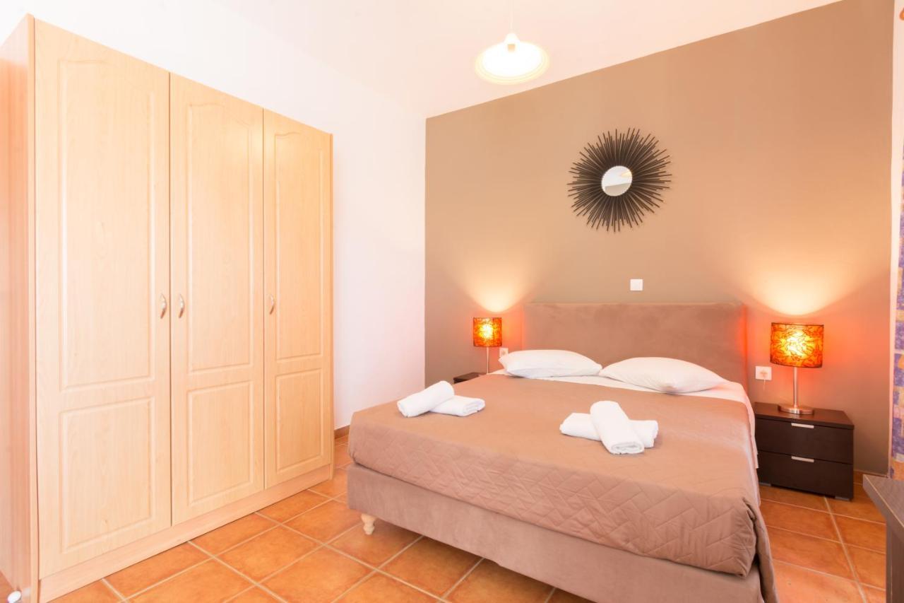 Vlassis Studios Apartment