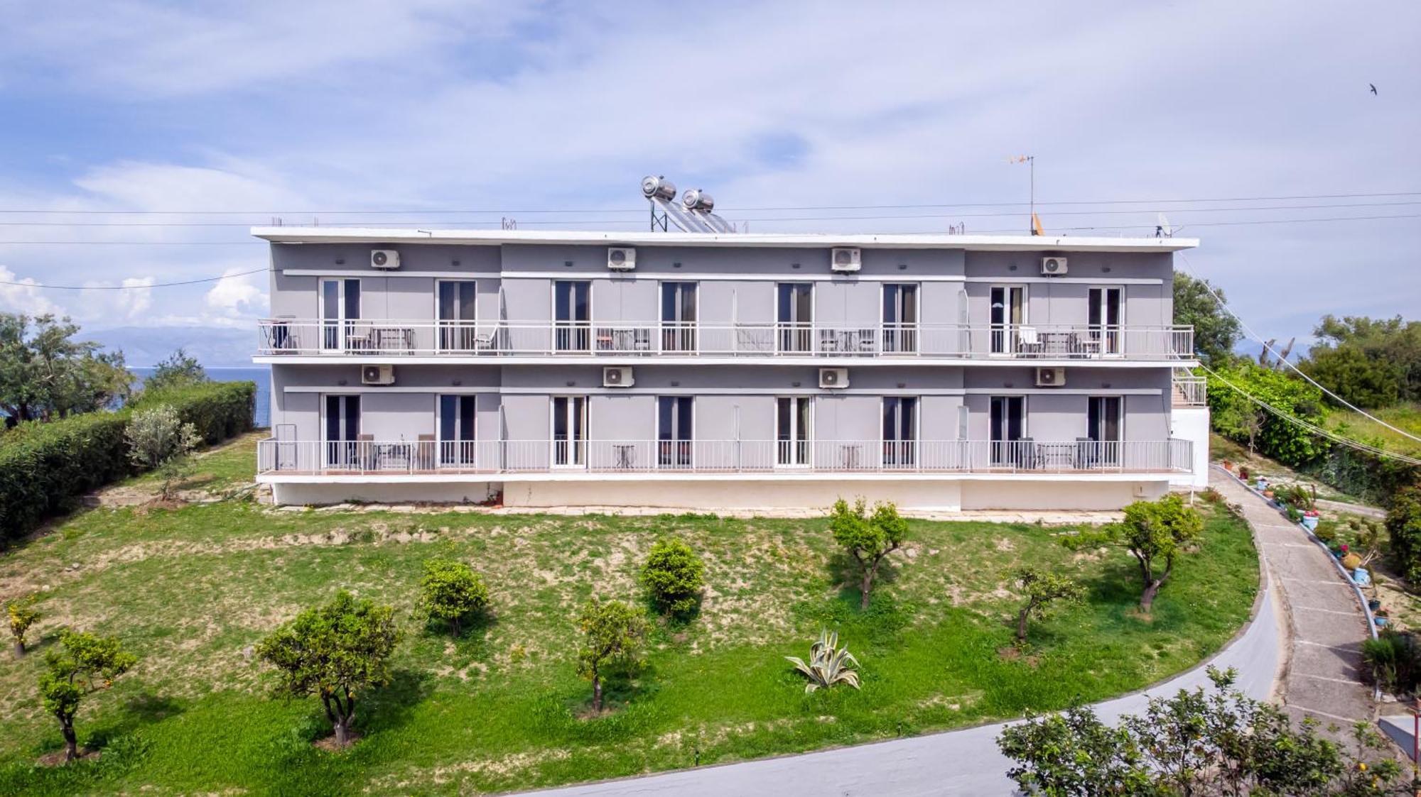 Vlassis Studios